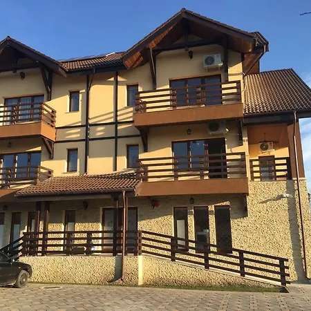 Πανσιόν Pensiunea Royal 3*